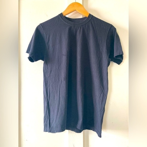 SAKS Fifth Avenue Small black tee shirt 100% supima cotton basic black tee - Picture 1 of 5